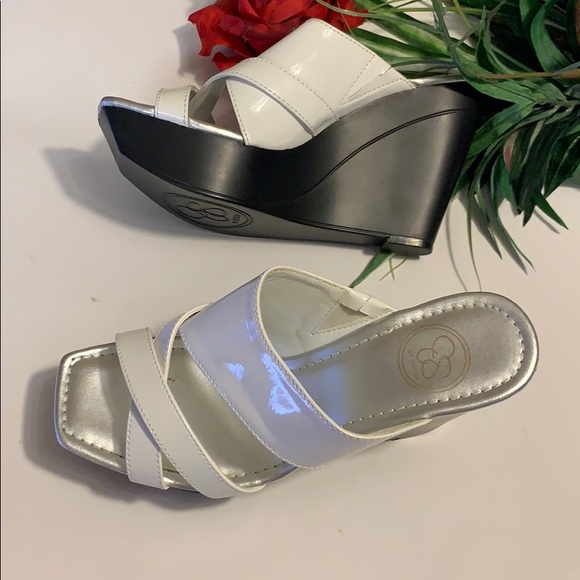 Jessica Simpson Wedges - Picture 2 of 7